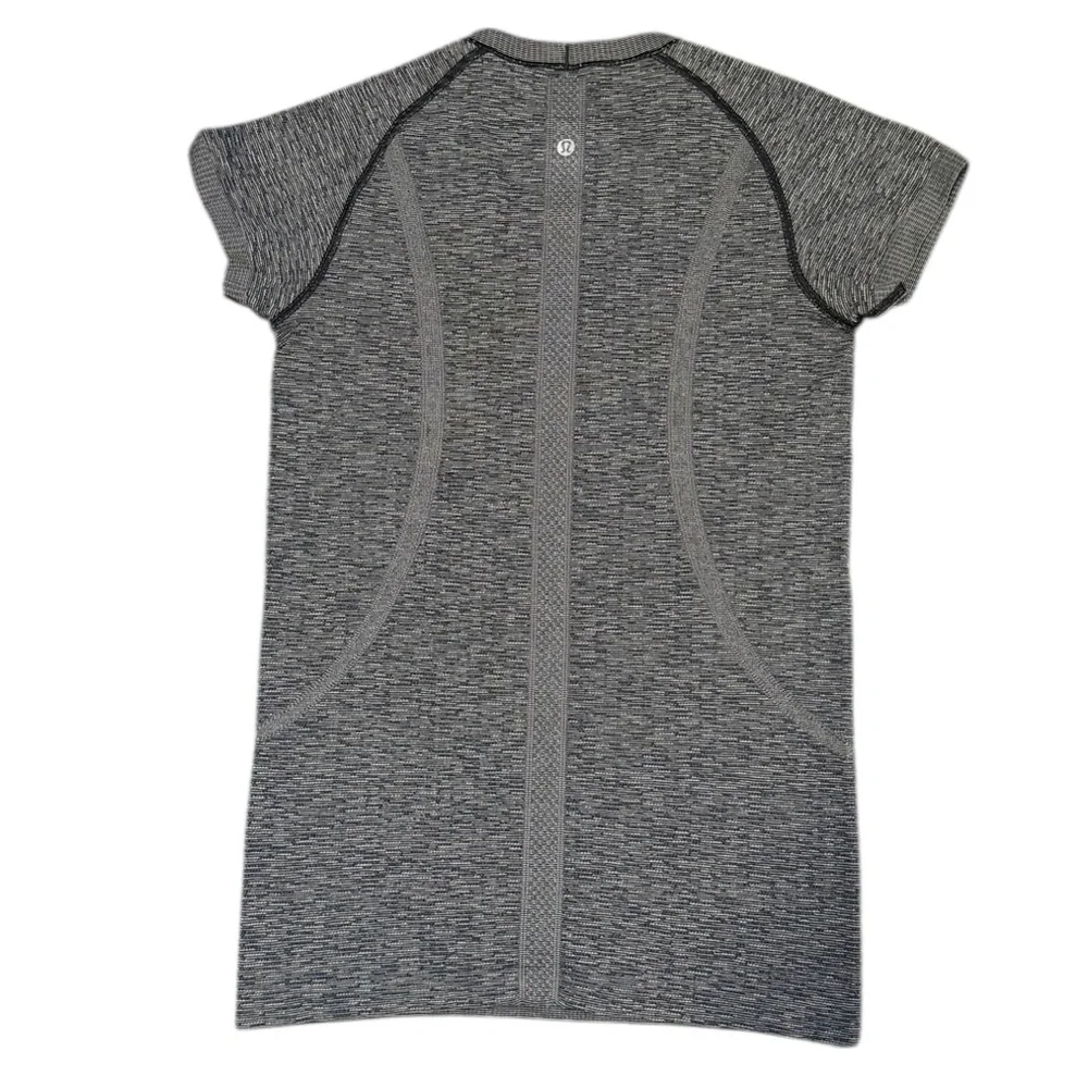 lululemon Swiftly Tech Short Sleeve Tee Gray Heather Seamless Top Size‎ 8